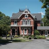 Woodview Inn