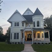 Straus Residence