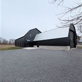 Barn House / Property in PEC