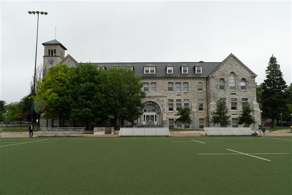 Queen's University (11/11/2021)