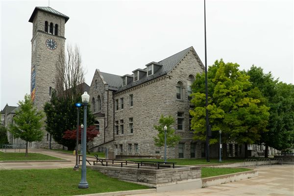 Queen's University (11/11/2021)