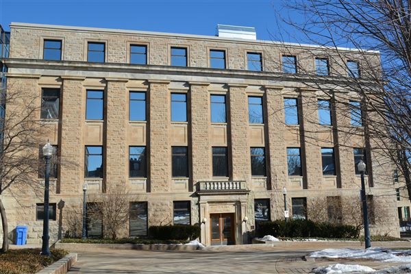 Queen's University (2/25/2022)